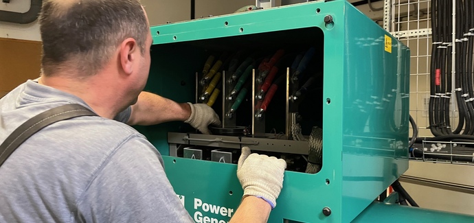 Плановое техническое обслуживание ДГУ Cummins 1400 кВА